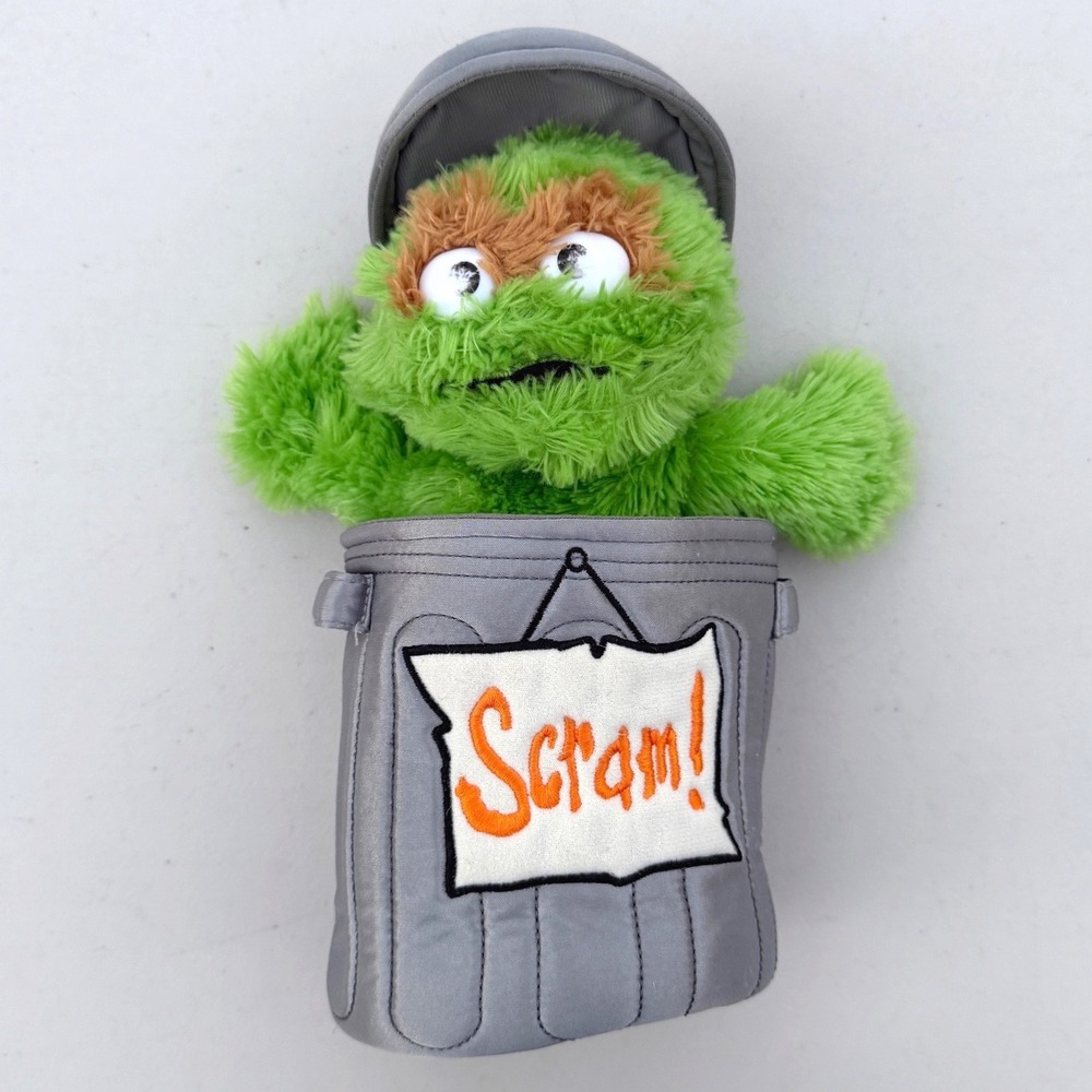 Sesame Street Oscar the Grouch Trash Can Plush Hand Puppet SeaWorld Sesame Place